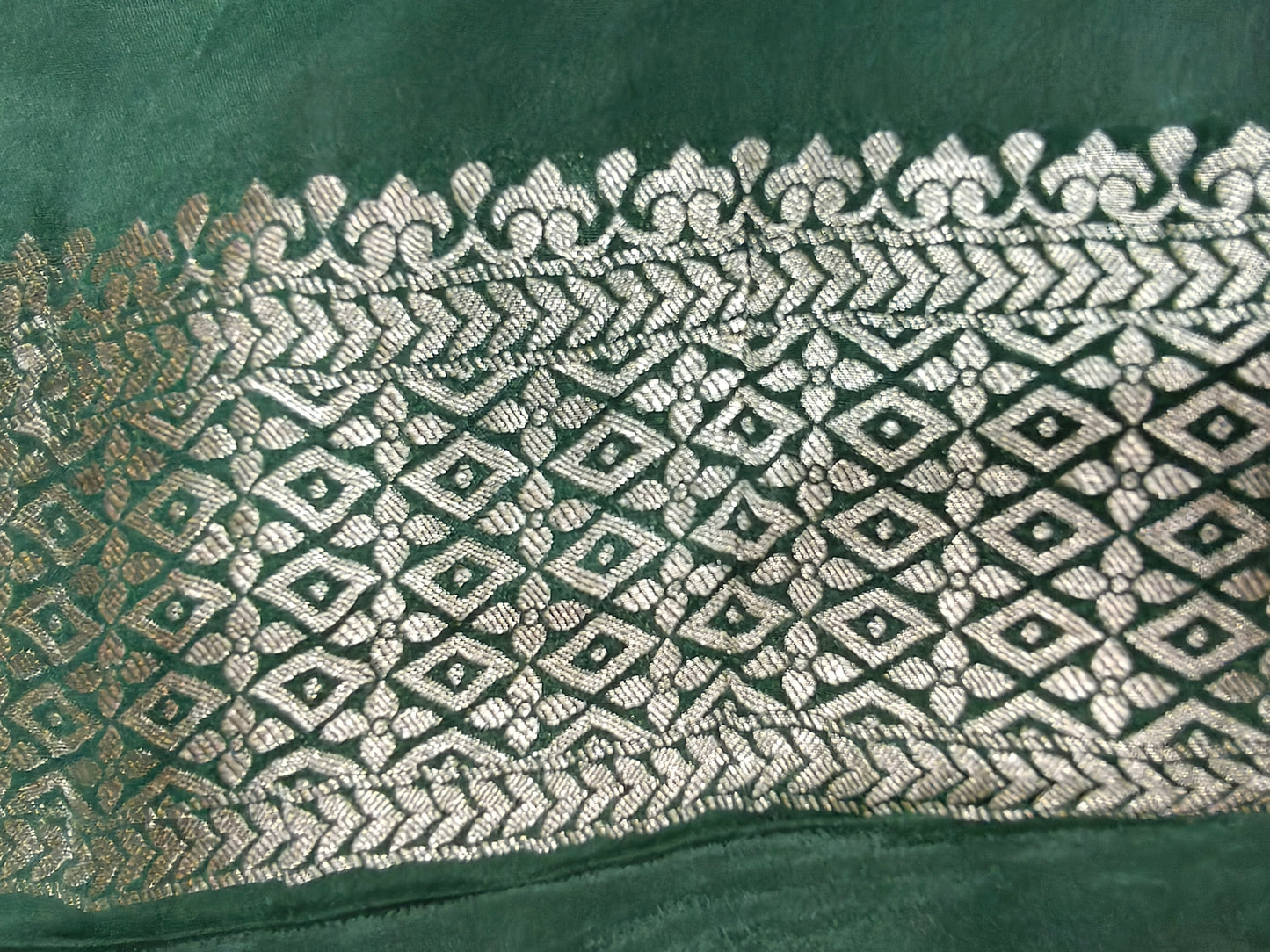 Crepe Banarasi Silk Saree Bottle Green Shade Floral Jaal Pattern CBS002 50% Discount