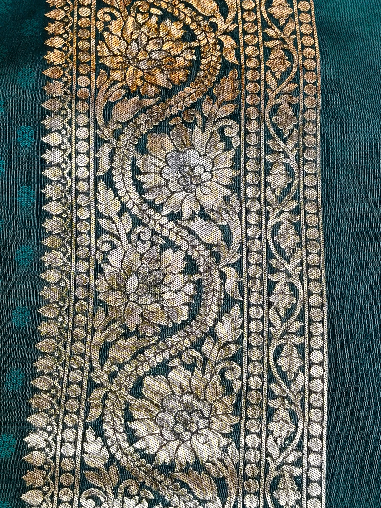 Banarasi Silk Cutwork Jaal Saree Rama Shade With Silver Color Mina BCS010  75% Discount